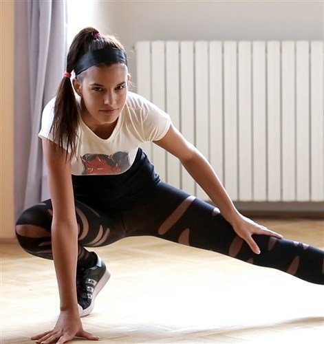 YoungLegalPorn: Candice Luca - Strip Fitness Master Class (2012) FullHD 